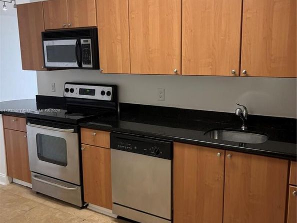 401 69th St 1607, Miami Beach FL 33141