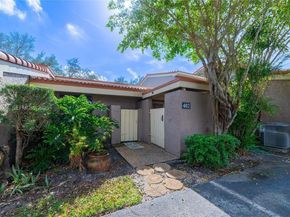 402 St Andrews Rd 55, Hollywood FL 33021