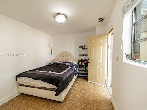 402 St Andrews Rd 55, Hollywood FL 33021