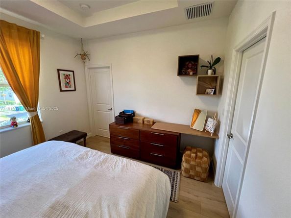 12254 NW 24th Pl, Miami FL 33167