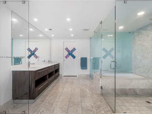 3131 NE 7th Ave 1902, Miami FL 33137