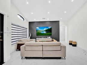 4917 SW 154th Ave, Miami FL 33185