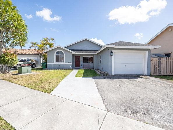 15260 SW 57th St, Miami FL 33193