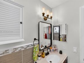 15260 SW 57th St, Miami FL 33193