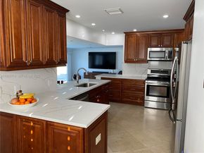 6611 NE 21st Ln, Fort Lauderdale FL 33308