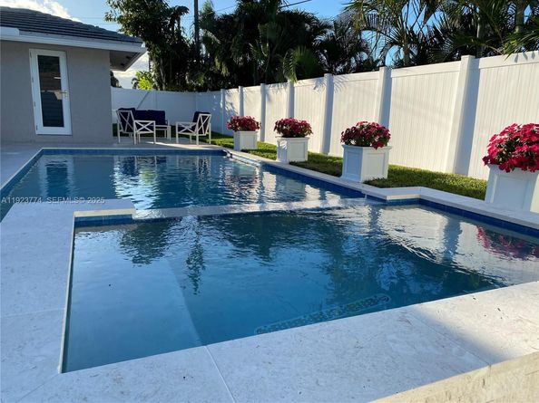 6611 NE 21st Ln, Fort Lauderdale FL 33308