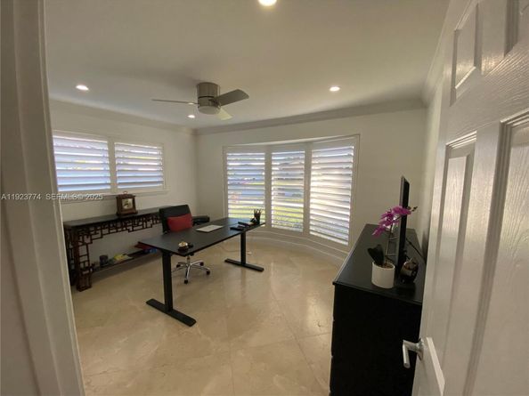 6611 NE 21st Ln, Fort Lauderdale FL 33308