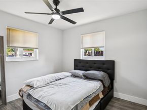 2897 NE 12th Ave, Pompano Beach FL 33064