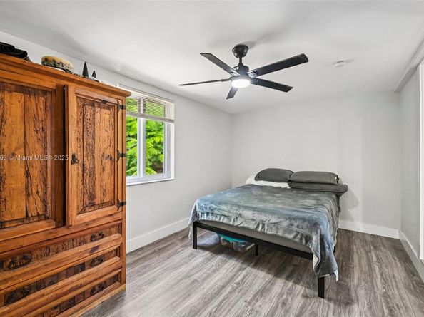 2897 NE 12th Ave, Pompano Beach FL 33064