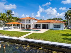 1730 Bay Dr, Miami Beach FL 33141