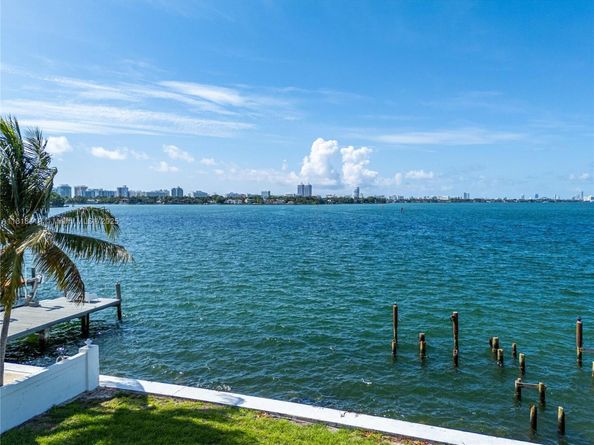 1730 Bay Dr, Miami Beach FL 33141