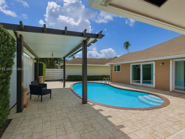 14145 SW 100th Ter, Miami FL 33186