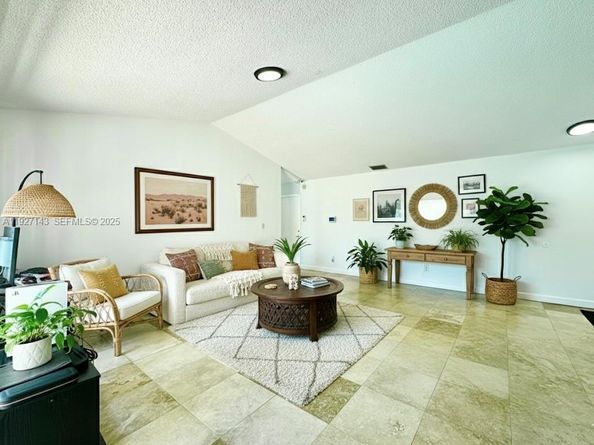 14145 SW 100th Ter, Miami FL 33186