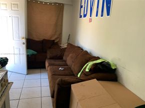 1104 NW 6th St, Miami FL 33136