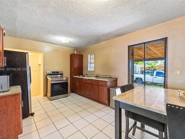 6223 NW Miami Pl, Miami FL 33150