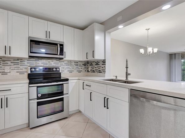 8592 W Sunrise Blvd 317, Plantation FL 33322
