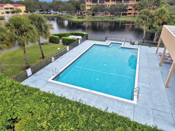 8592 W Sunrise Blvd 317, Plantation FL 33322