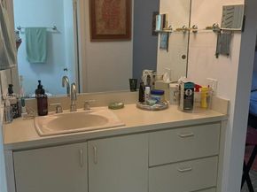 401 Warren Ln, Key Biscayne FL 33149