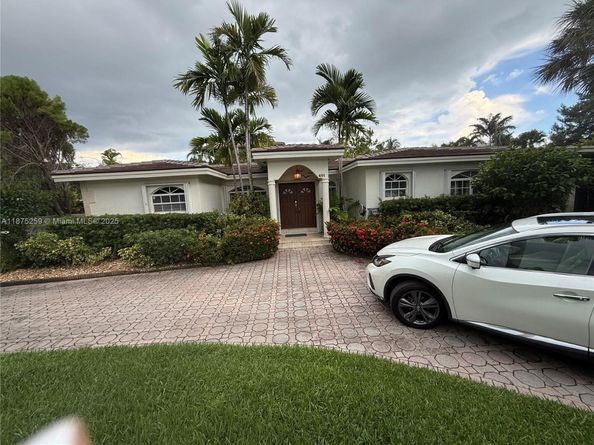 401 Warren Ln, Key Biscayne FL 33149
