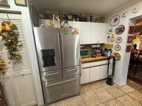 401 Warren Ln, Key Biscayne FL 33149