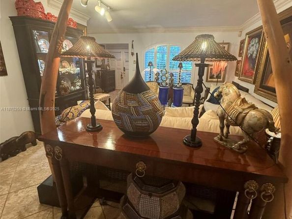 401 Warren Ln, Key Biscayne FL 33149