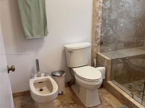 401 Warren Ln, Key Biscayne FL 33149