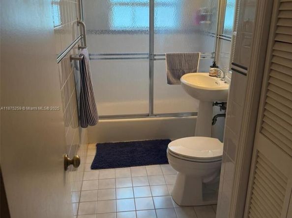 401 Warren Ln, Key Biscayne FL 33149