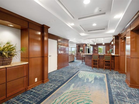1819 SE 17th St 604, Fort Lauderdale FL 33316