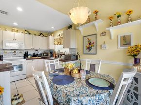 7336 NW 61st Ter, Parkland FL 33067