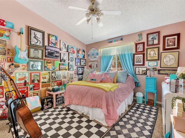 7336 NW 61st Ter, Parkland FL 33067