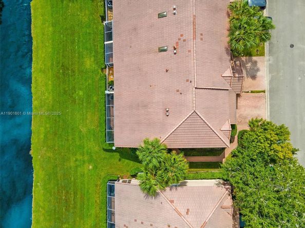 7336 NW 61st Ter, Parkland FL 33067