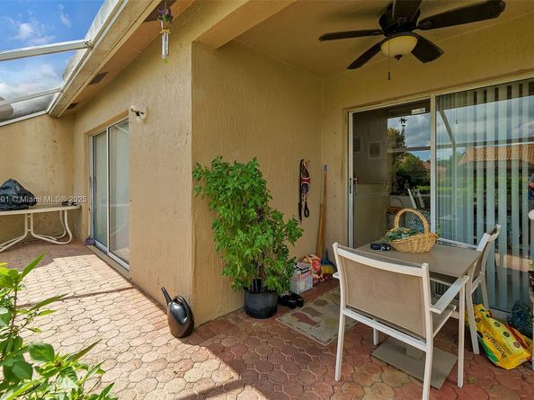 7336 NW 61st Ter, Parkland FL 33067