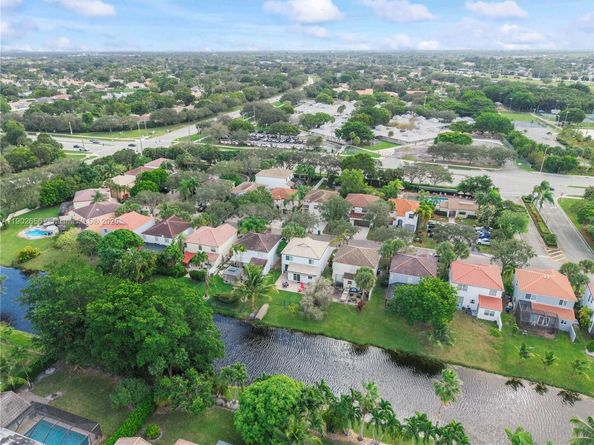 236 NW 118th Dr, Coral Springs FL 33071