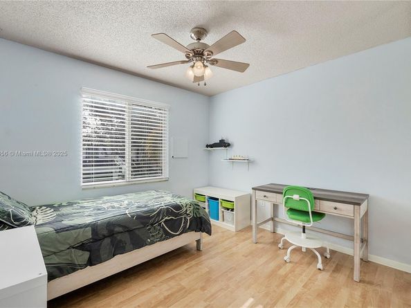 236 NW 118th Dr, Coral Springs FL 33071