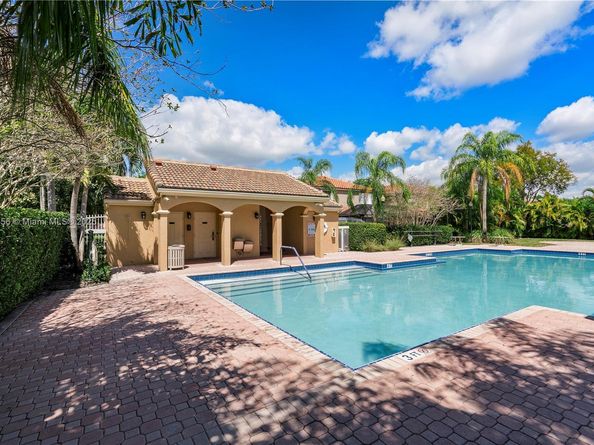 236 NW 118th Dr, Coral Springs FL 33071