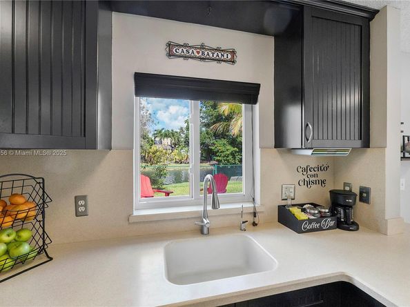 236 NW 118th Dr, Coral Springs FL 33071