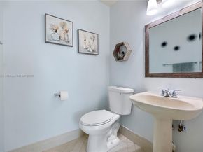 236 NW 118th Dr, Coral Springs FL 33071