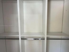 261 NW 144th St, Miami FL 33168