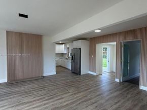 261 NW 144th St, Miami FL 33168