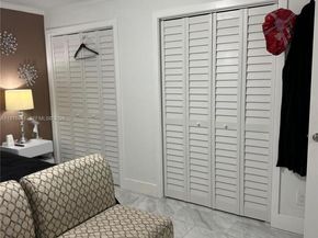 5710 Douglas St, Hollywood FL 33021