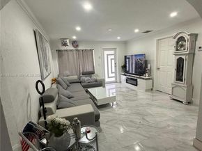 5710 Douglas St, Hollywood FL 33021