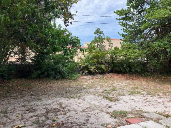 3271 Auburn Blvd, Fort Lauderdale FL 33312