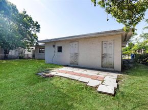 3271 Auburn Blvd, Fort Lauderdale FL 33312