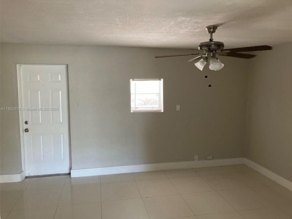 3271 Auburn Blvd, Fort Lauderdale FL 33312