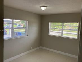 3271 Auburn Blvd, Fort Lauderdale FL 33312