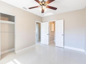 3271 Auburn Blvd, Fort Lauderdale FL 33312