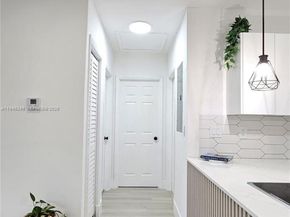 170 NE 171st St, North Miami Beach FL 33162