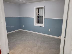 829 NW 113th St, Miami FL 33168