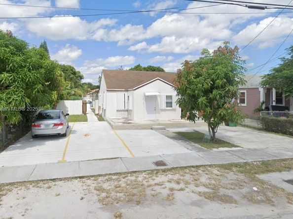829 NW 113th St, Miami FL 33168