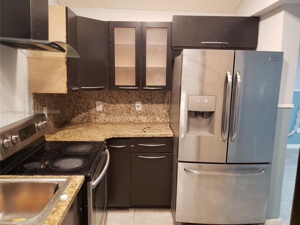 829 NW 113th St, Miami FL 33168